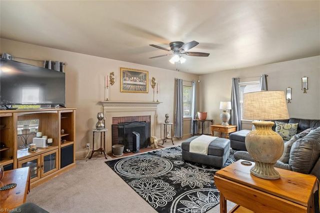 2705 Roxboro Street, Durham, NC 27704