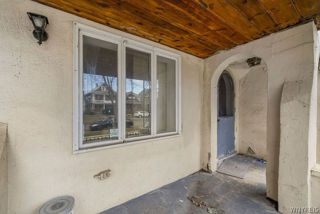 2247 Grand Avenue, Niagara Falls, NY 14301