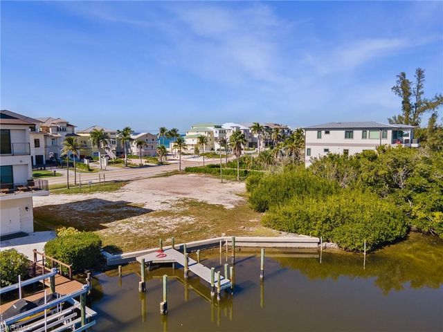 27675 Hickory BLVD, Bonita Springs, FL 34134