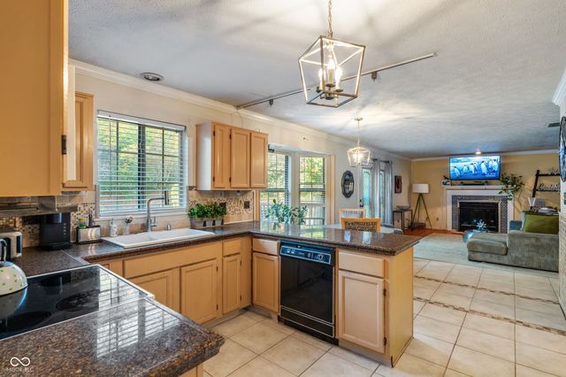 2908 Sunmeadow Way, Indianapolis, IN 46228