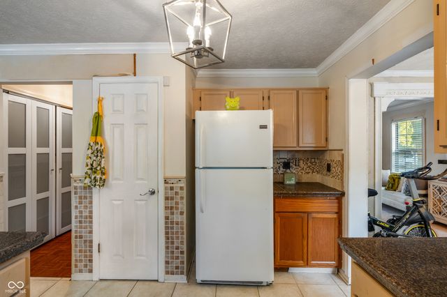 2908 Sunmeadow Way, Indianapolis, IN 46228