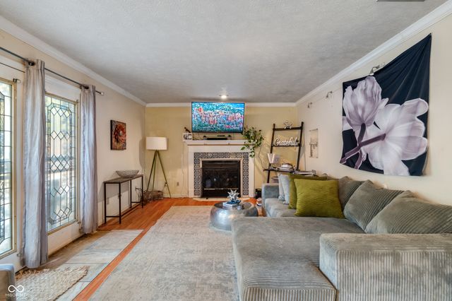 2908 Sunmeadow Way, Indianapolis, IN 46228