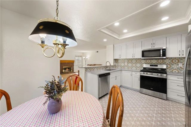 1539 Moonridge Court, Upland, CA 91784