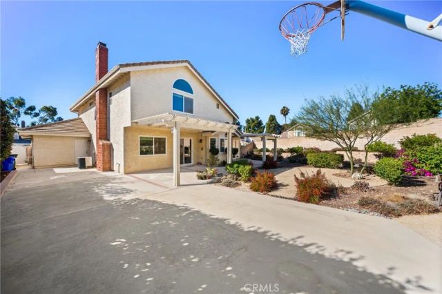 1539 Moonridge Court, Upland, CA 91784