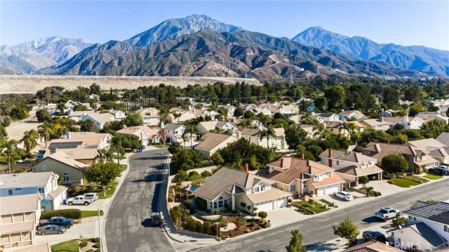 1539 Moonridge Court, Upland, CA 91784