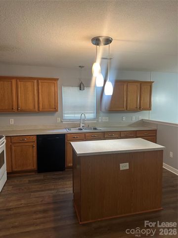 7511 Lady Liberty Lane, Charlotte, NC 28217