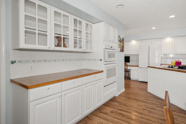 8711 S Cedar Rd, Spokane, WA 99224
