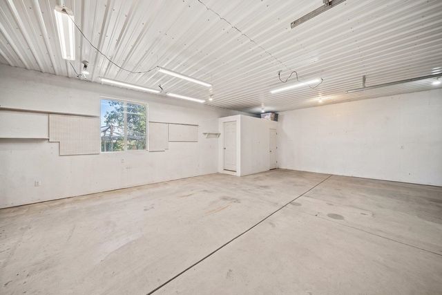 8711 S Cedar Rd, Spokane, WA 99224