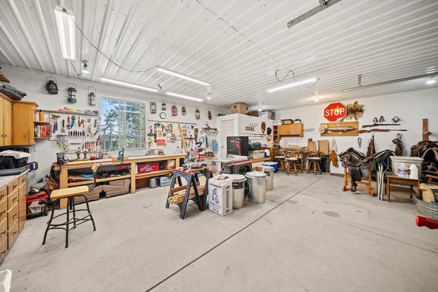 8711 S Cedar Rd, Spokane, WA 99224