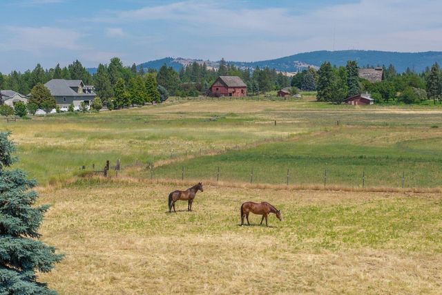 8711 S Cedar Rd, Spokane, WA 99224