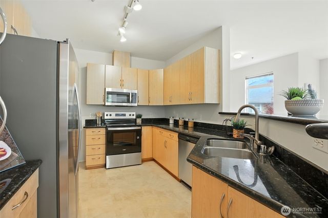 723 241st Lane SE, Sammamish, WA 98074