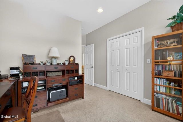 21 Wesley Court, Halfmoon, NY 12188