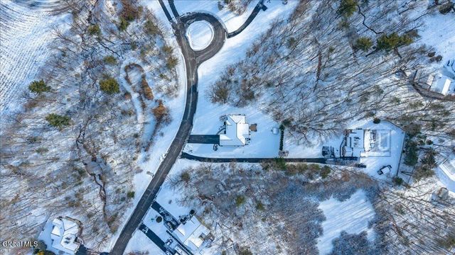 21 Wesley Court, Halfmoon, NY 12188