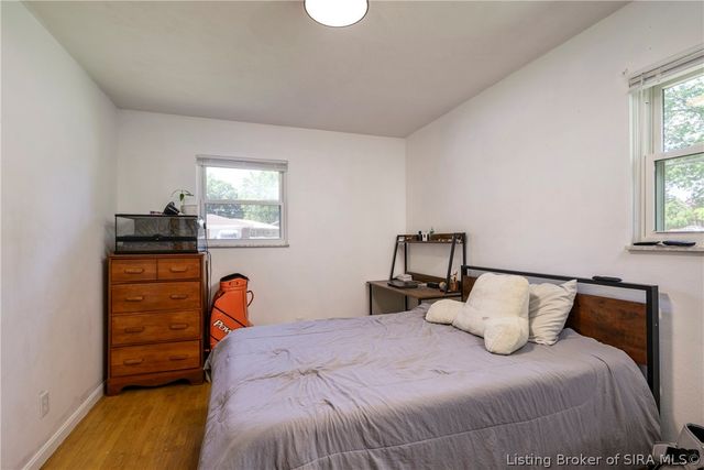 710 Georgian Avenue, Sellersburg, IN 47172