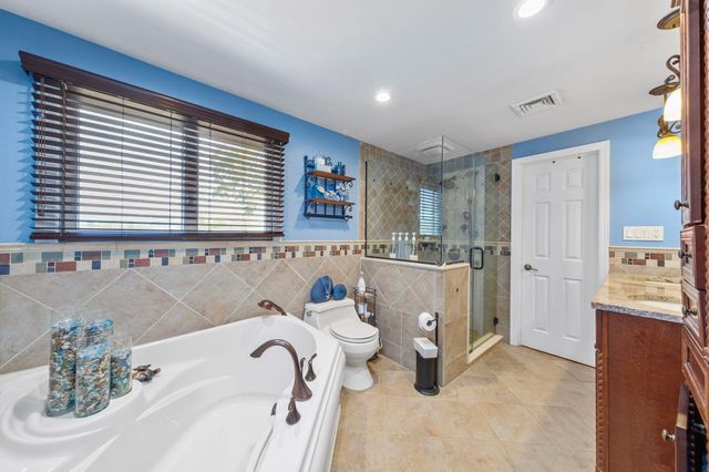 3585 Centerview Avenue, Wantagh, NY 11793