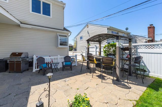3585 Centerview Avenue, Wantagh, NY 11793