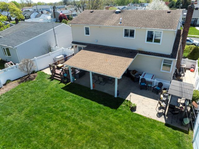 3585 Centerview Avenue, Wantagh, NY 11793