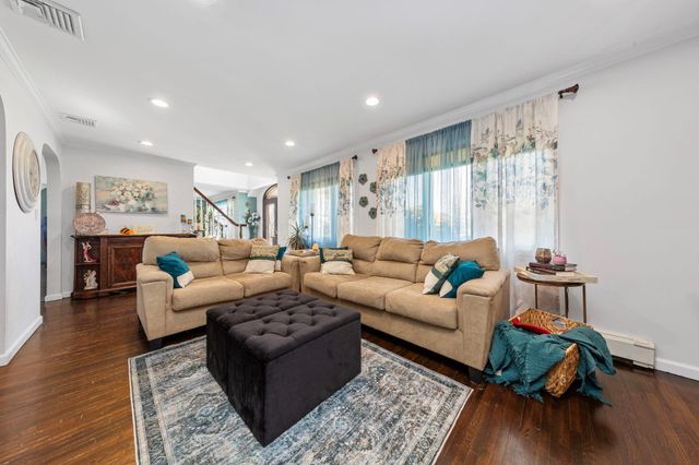 3585 Centerview Avenue, Wantagh, NY 11793
