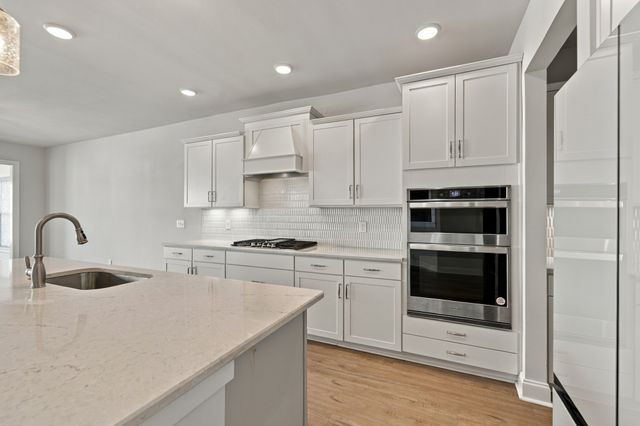 836 Chalkstone Ln, Mount Juliet, TN 37122