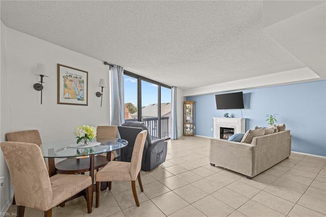 1222 E Ocean View Ave Apt 304, Norfolk, VA 23503