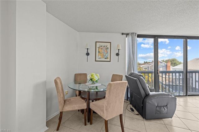 1222 E Ocean View Ave Apt 304, Norfolk, VA 23503
