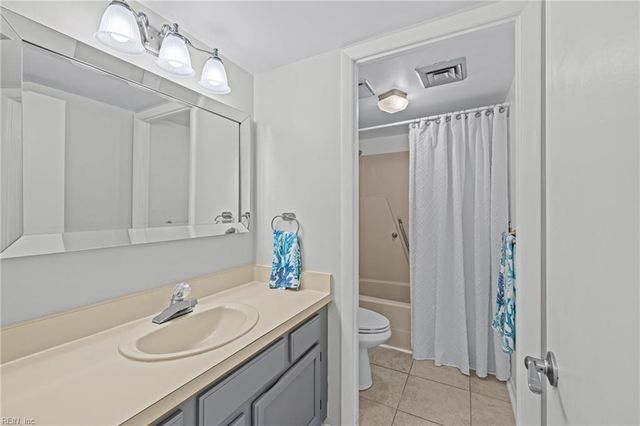 1222 E Ocean View Ave Apt 304, Norfolk, VA 23503