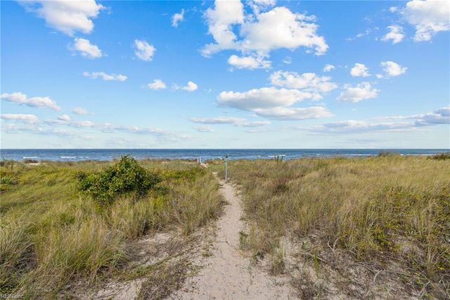 1222 E Ocean View Ave Apt 304, Norfolk, VA 23503