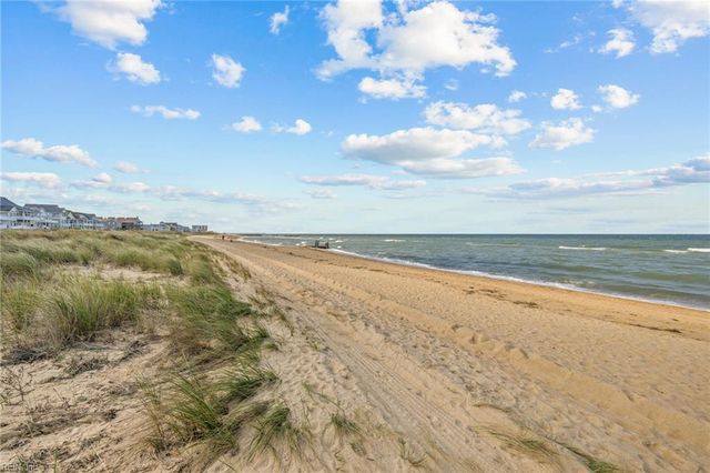 1222 E Ocean View Ave Apt 304, Norfolk, VA 23503