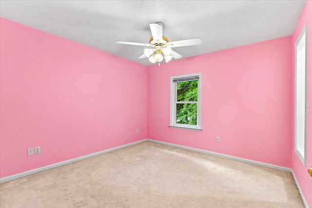 3218 Leona Drive, Rocky Face, GA 30740