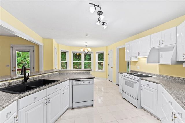 3218 Leona Drive, Rocky Face, GA 30740