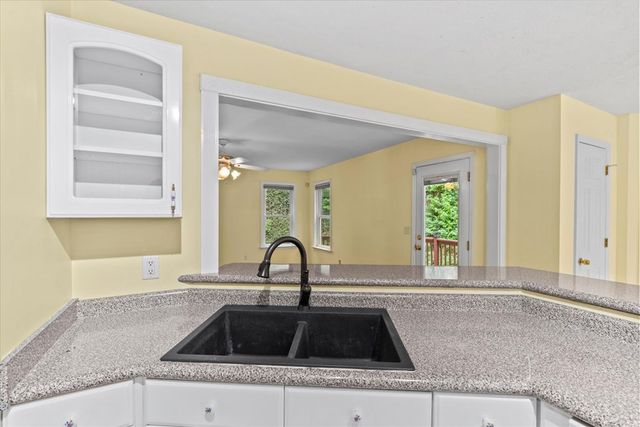 3218 Leona Drive, Rocky Face, GA 30740