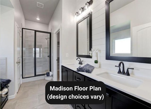 1111 Wisteria Way, Noble, OK 73068