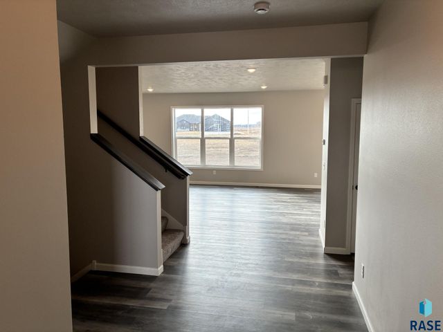 909 S Country Club Ave Avenue, Brandon, SD 57005