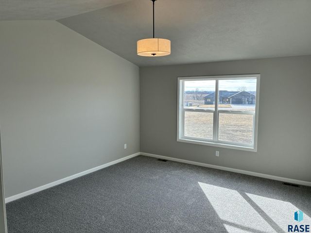 909 S Country Club Ave Avenue, Brandon, SD 57005