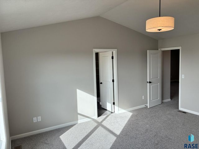 909 S Country Club Ave Avenue, Brandon, SD 57005