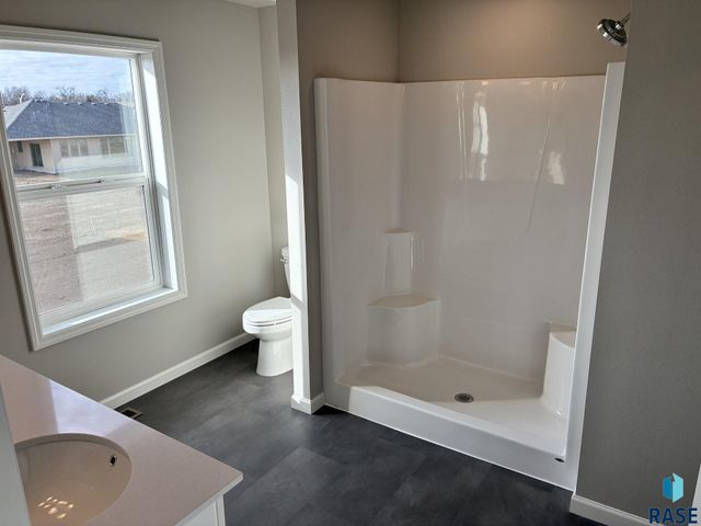 909 S Country Club Ave Avenue, Brandon, SD 57005