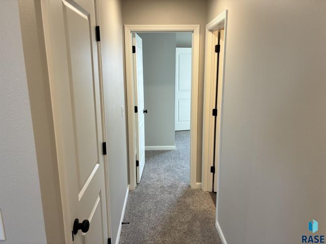 909 S Country Club Ave Avenue, Brandon, SD 57005