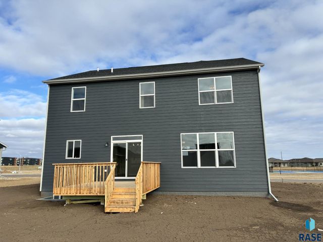 909 S Country Club Ave Avenue, Brandon, SD 57005