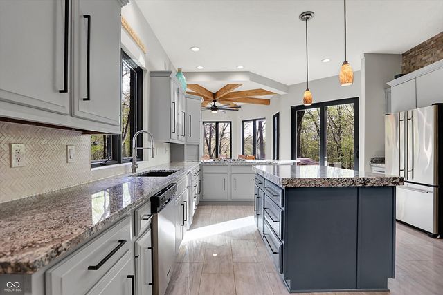 8191 S Bayview Court, Trafalgar, IN 46181