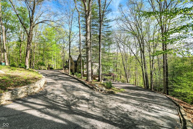 8191 S Bayview Court, Trafalgar, IN 46181