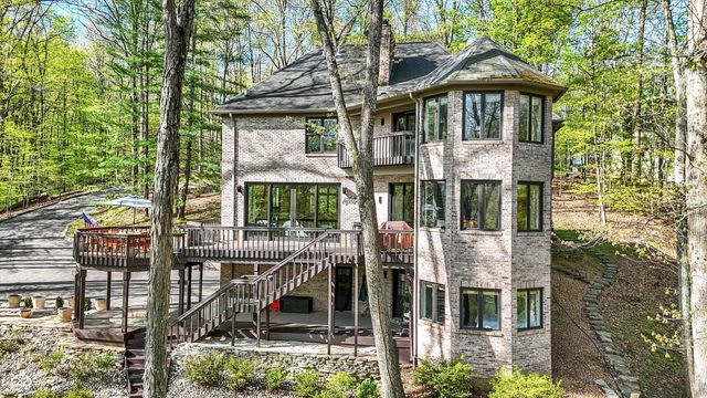 8191 S Bayview Court, Trafalgar, IN 46181