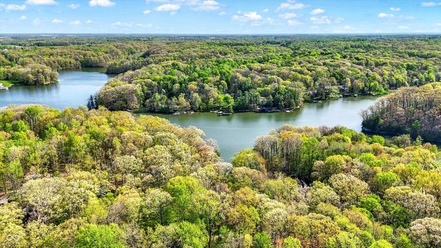 8191 S Bayview Court, Trafalgar, IN 46181