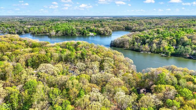 8191 S Bayview Court, Trafalgar, IN 46181