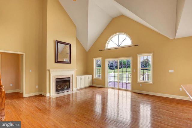 30 WEST VW, Carlisle, PA 17013