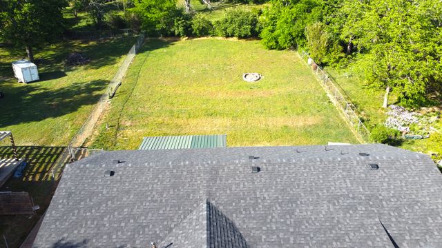 111 S Valley Rd, Hendersonville, TN 37075