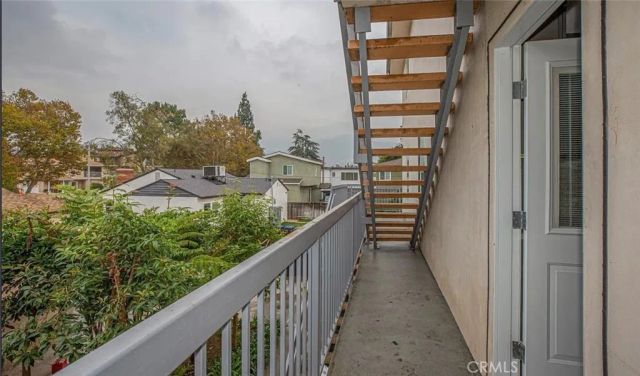 242 W Linden Ave. 201, Burbank, CA 91502