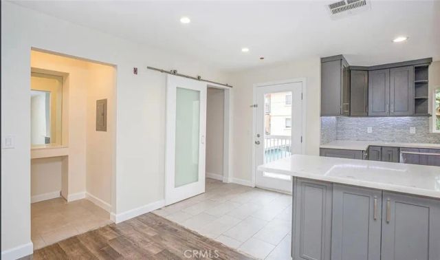 242 W Linden Ave. 201, Burbank, CA 91502