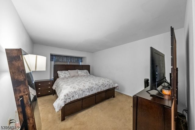 61 Bayberry Dr, Franklin Twp., NJ 08873