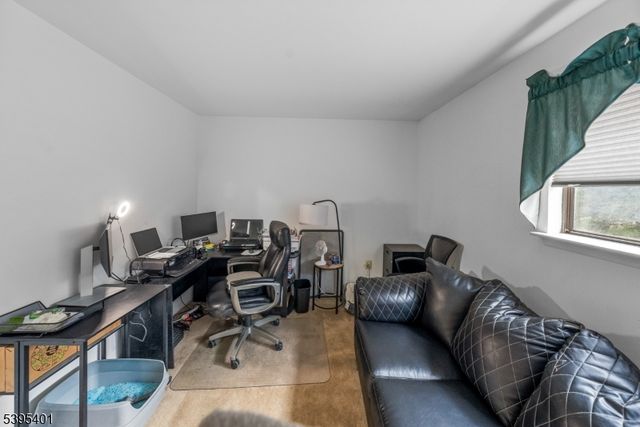 61 Bayberry Dr, Franklin Twp., NJ 08873