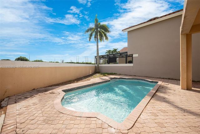 14803 SW 132nd Ave, Miami, FL 33186